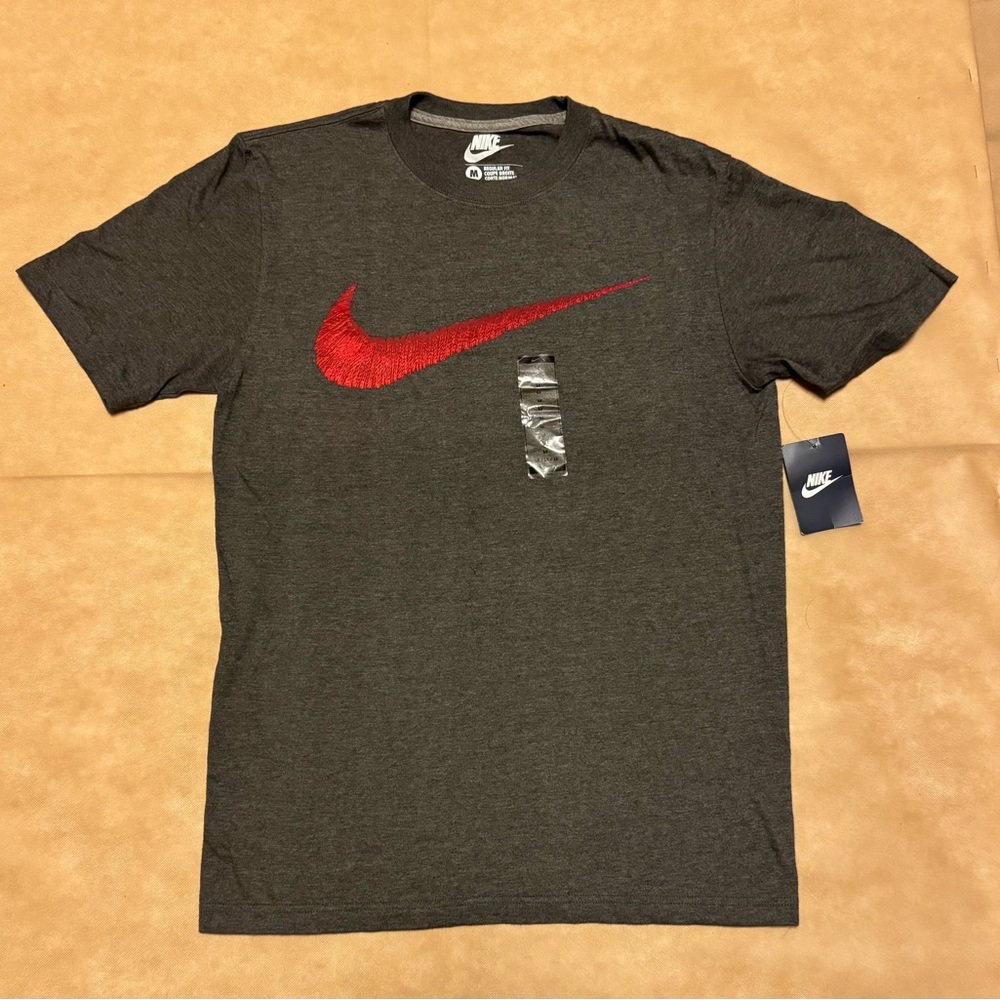 New Nike Men's Gray T-Shirt with Red Logo